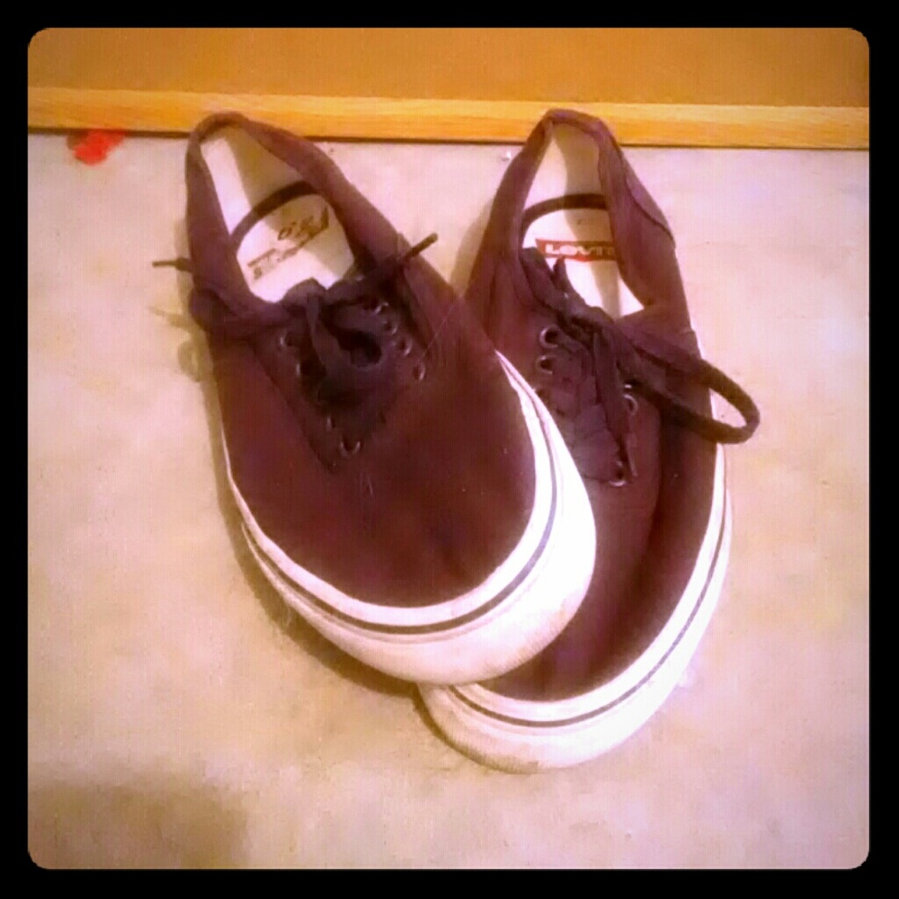 Levi low tops
